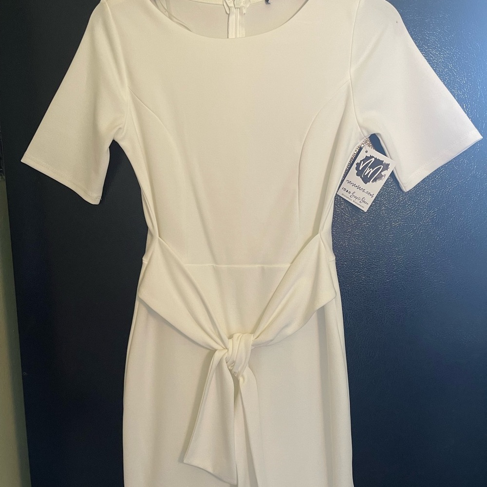 Nanamacs- Beautiful Ivory Dress